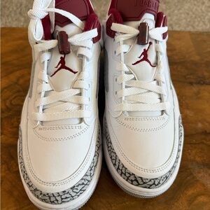 Nike Jordan White and Red Retro Basketball Shoes